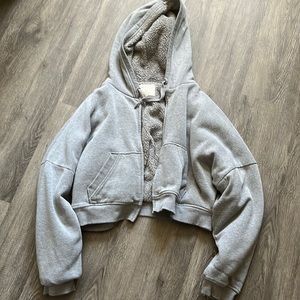 cropped zip up hoodie